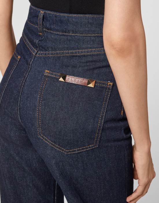 широкие джинсы  из америки вид сбоку