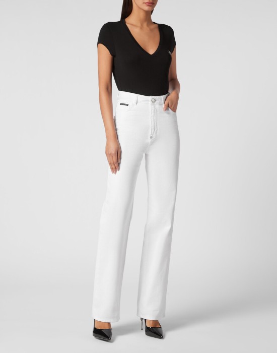 Товар белого цвета с внутренней стороны