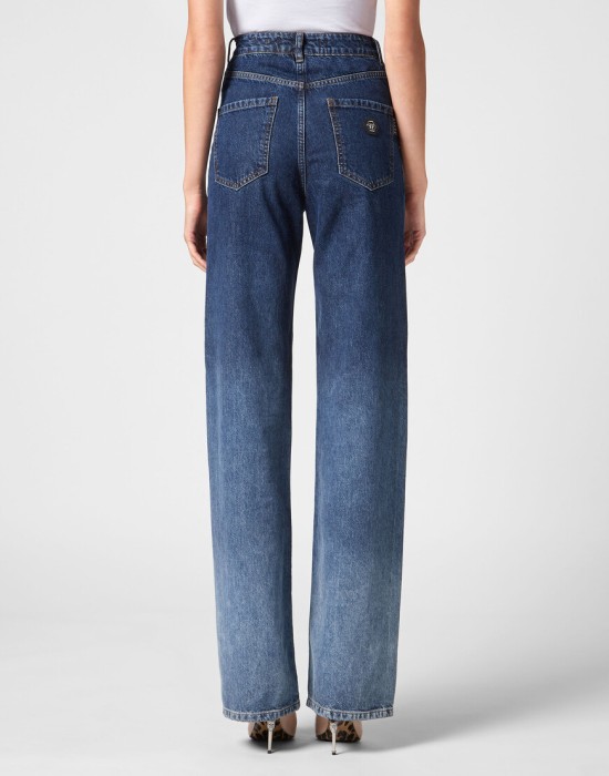 широкие джинсы  из америки вид сбоку