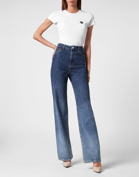 Товар синего цвета с внутренней стороны