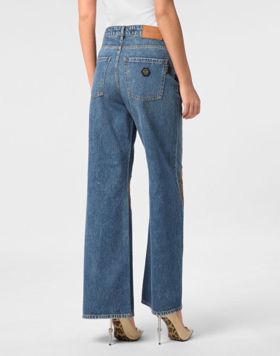 широкие джинсы  из америки вид сбоку