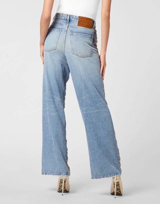 Товар голубого цвета с внутренней стороны