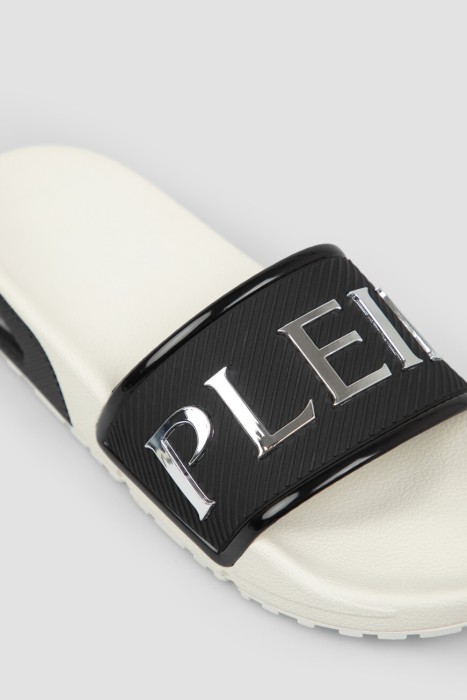 шлепанцы  модель aero slide из проверенных материалов спереди