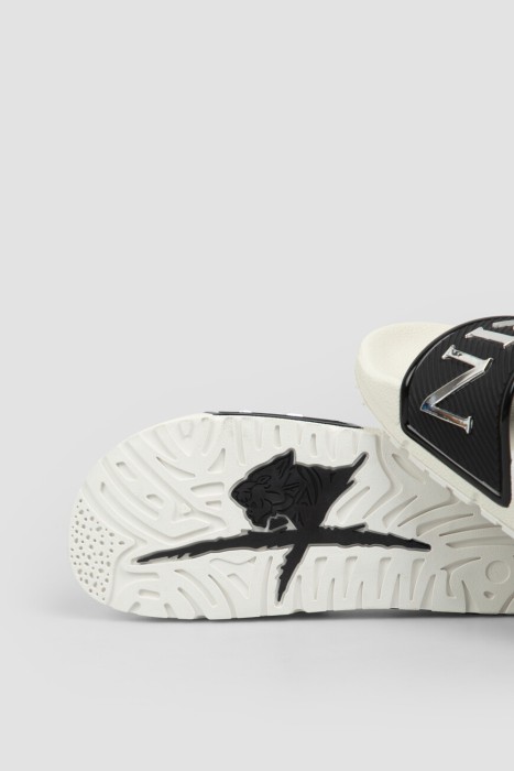 шлепанцы  модель aero slide универсального стиля с лицевой стороны