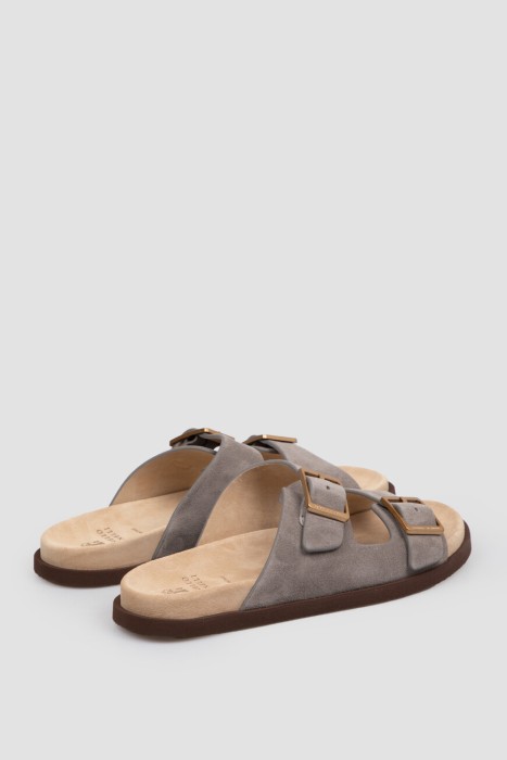 Товар серого цвета с внутренней стороны