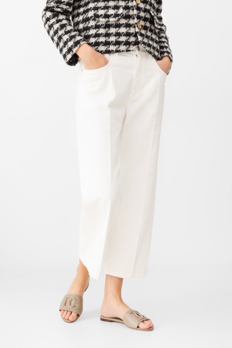 шлепанцы  модель из линейки bianca по цене 55200 руб вид справа