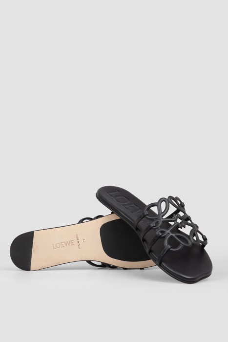 шлепанцы  модель petal anagram для взрослого возраста с изнаночной стороны