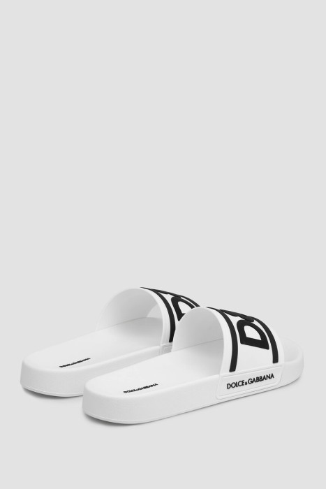 Товар белого цвета с внутренней стороны