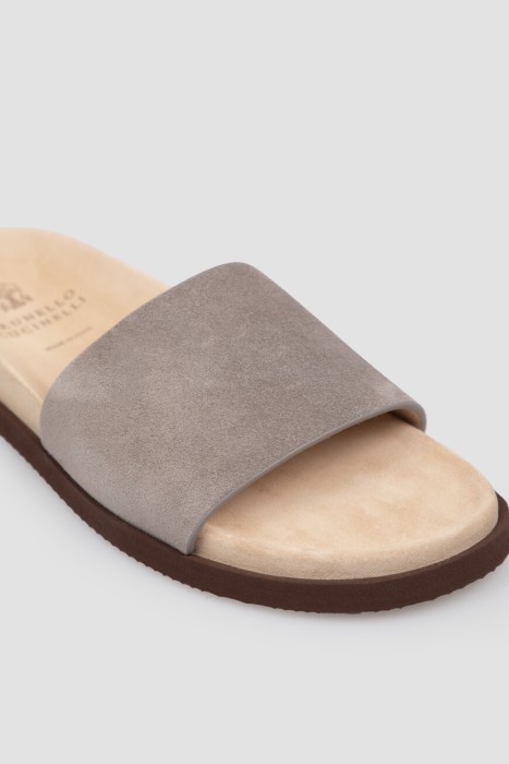 шлепанцы  из замши спереди