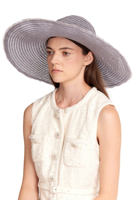 шляпа  из проверенных материалов спереди