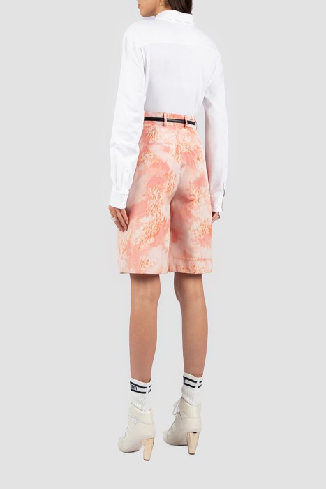 шорты-бермуды  от бренда dior вид слева