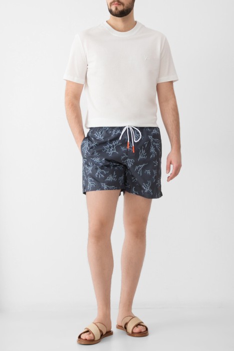 Товар разноцветного цвета с внутренней стороны