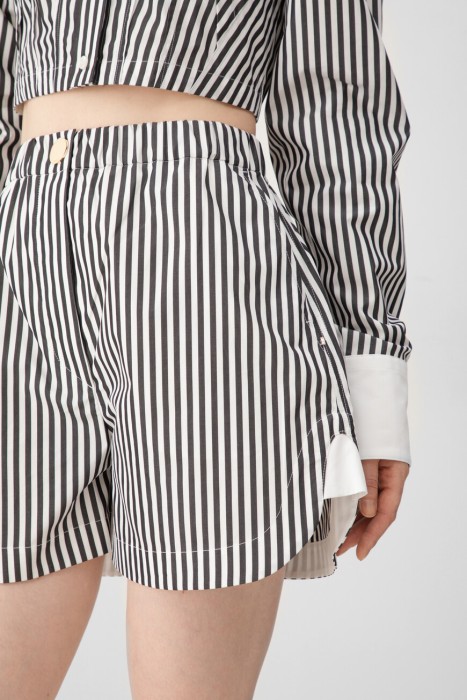 шорты maxmara из италии вид сбоку