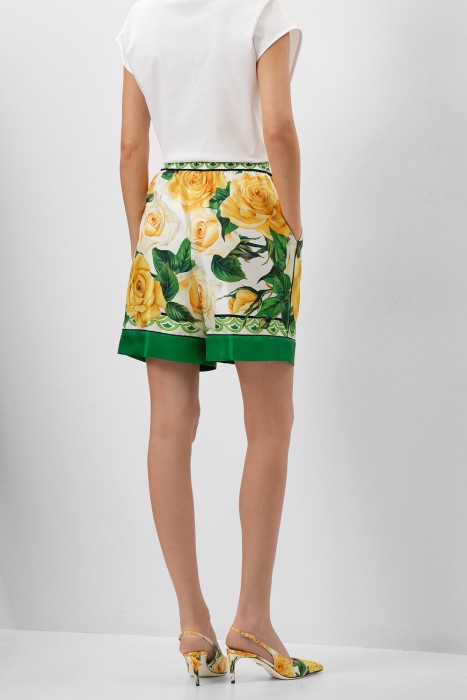шорты  модель из коллекции flowering от бренда dolce & gabbana вид слева