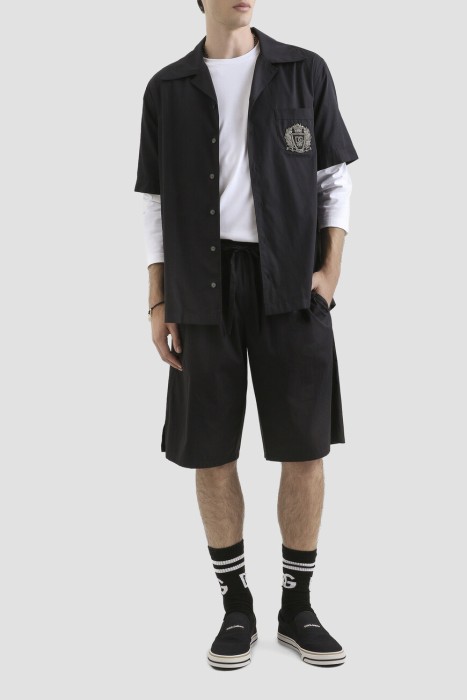 Товар черного цвета с внутренней стороны