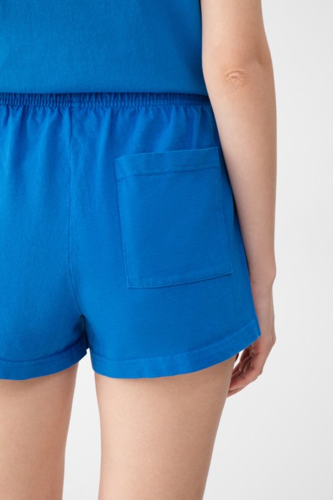 Товар синего цвета с внутренней стороны