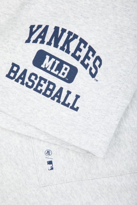 шорты sporty&rich модельyankees ivy для взрослого возраста с изнаночной стороны