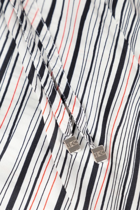 шорты  классического стиля с лицевой стороны