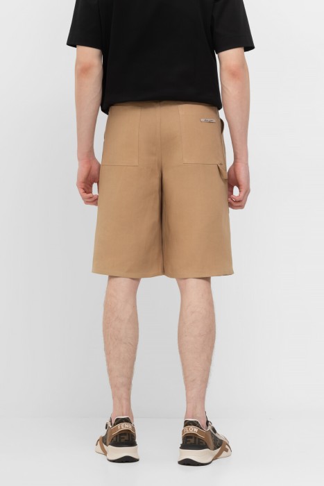 шорты  по цене 47600 руб вид справа