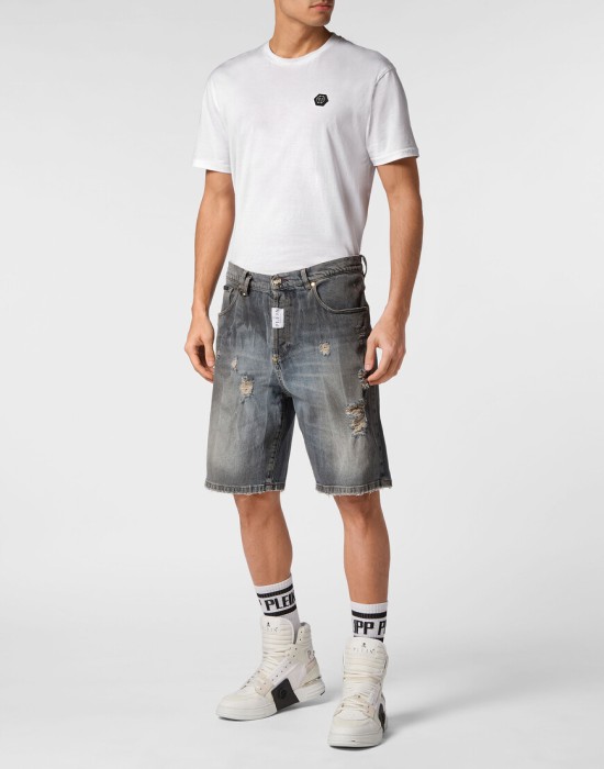 шорты  по цене 51035 руб вид справа