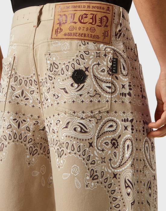 шорты  из америки вид сбоку