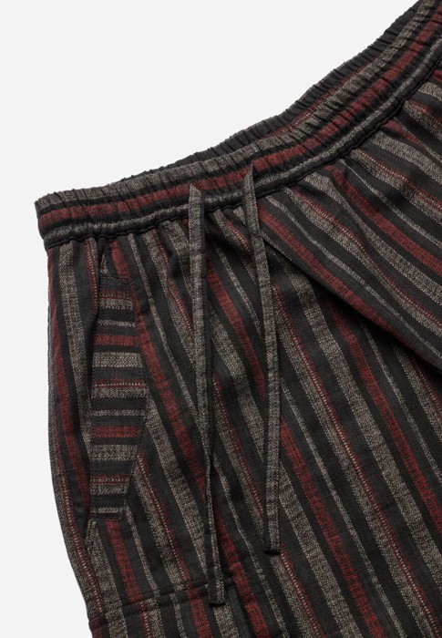 шорты  для взрослого возраста с изнаночной стороны