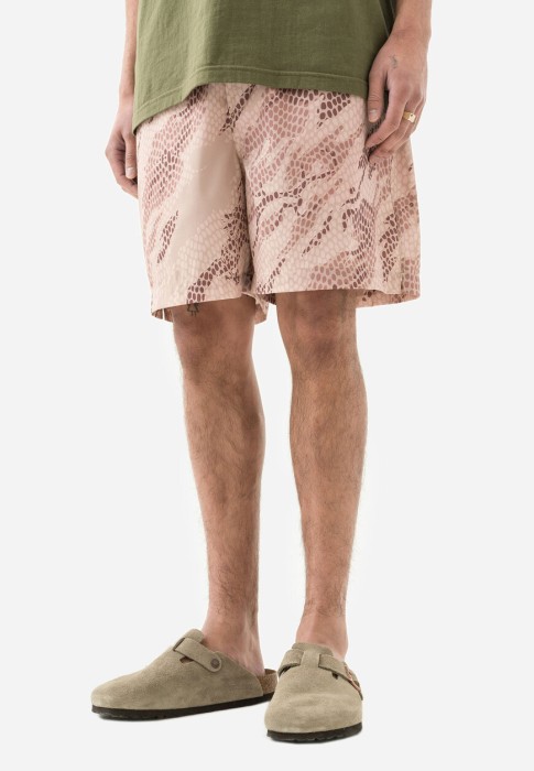 шорты  по цене 30900 руб вид справа