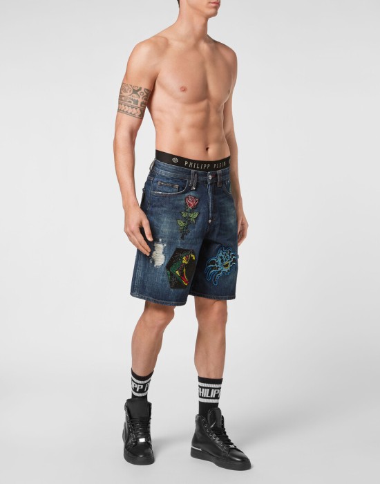 Товар синего цвета с внутренней стороны