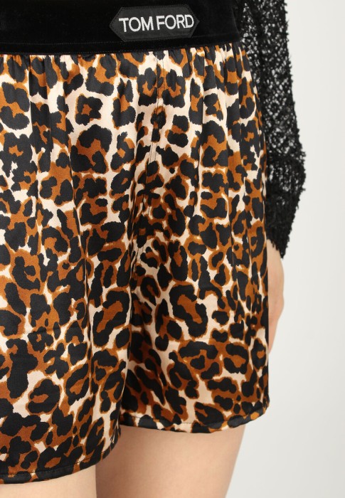 Продукция для женщин фото