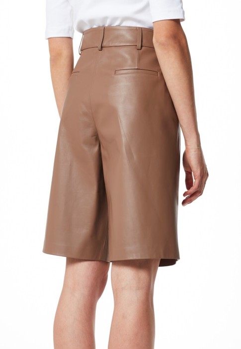 шорты  от бренда peserico вид слева