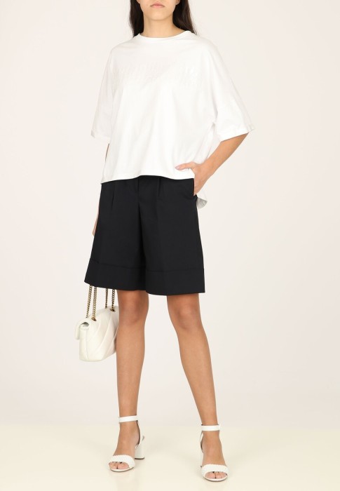 шорты  по цене 30030 руб вид справа