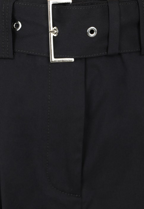 Товар синего цвета с внутренней стороны