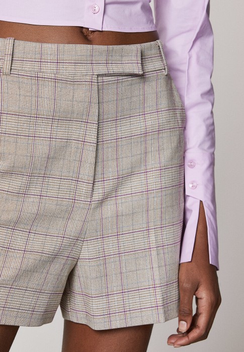 шорты  из италии вид сбоку