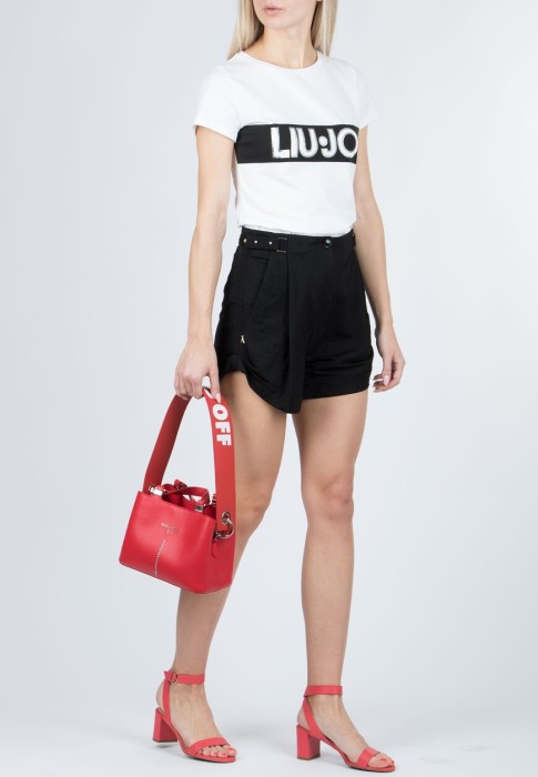 шорты  по цене 15330 руб вид справа