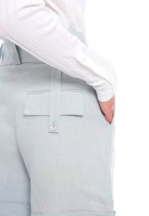 Товар голубого цвета с внутренней стороны