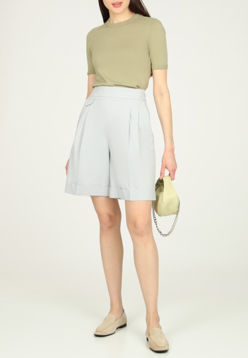 шорты  по цене 32130 руб вид справа