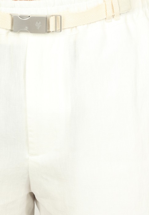 Товар белого цвета с внутренней стороны