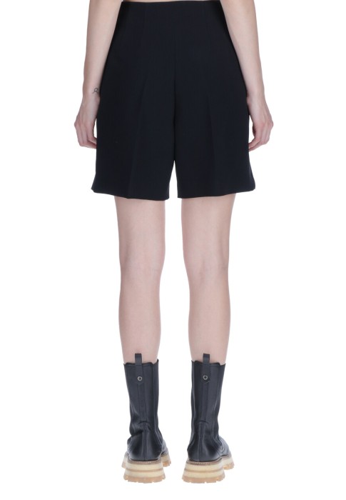 шорты  по цене 48230 руб вид справа