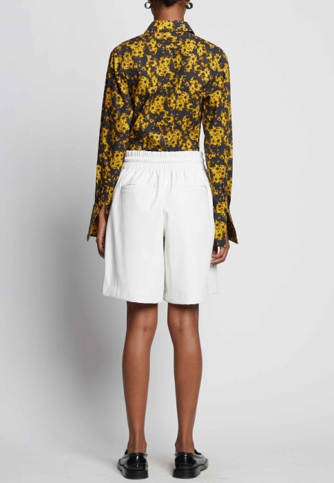 шорты  из америки вид сбоку