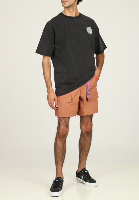 шорты  от бренда converse вид слева