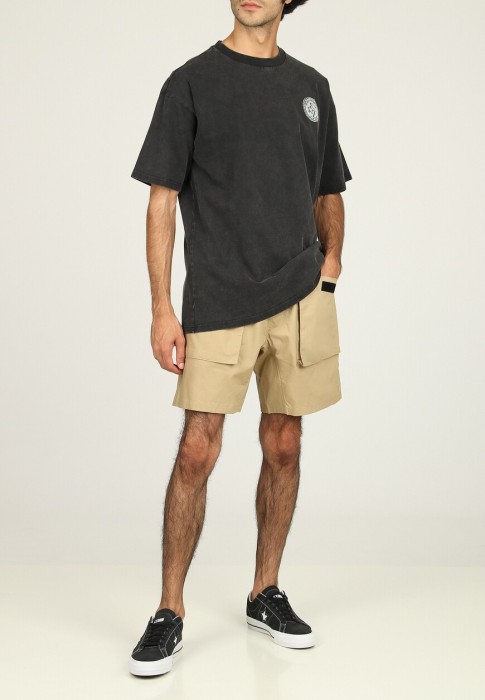 шорты  от бренда converse вид слева