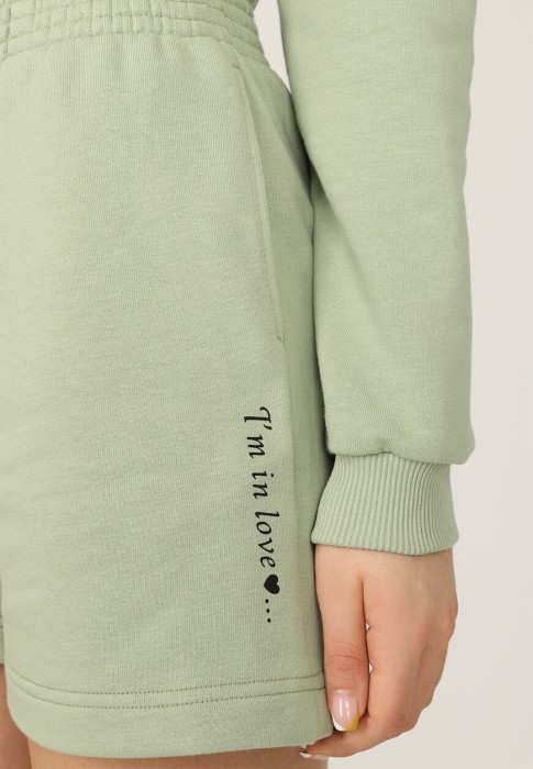 шорты  из проверенных материалов спереди