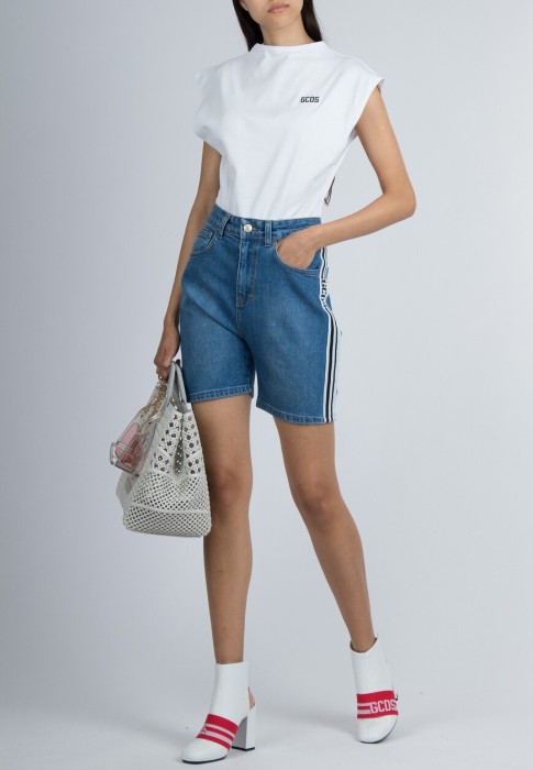 шорты  из италии вид сбоку