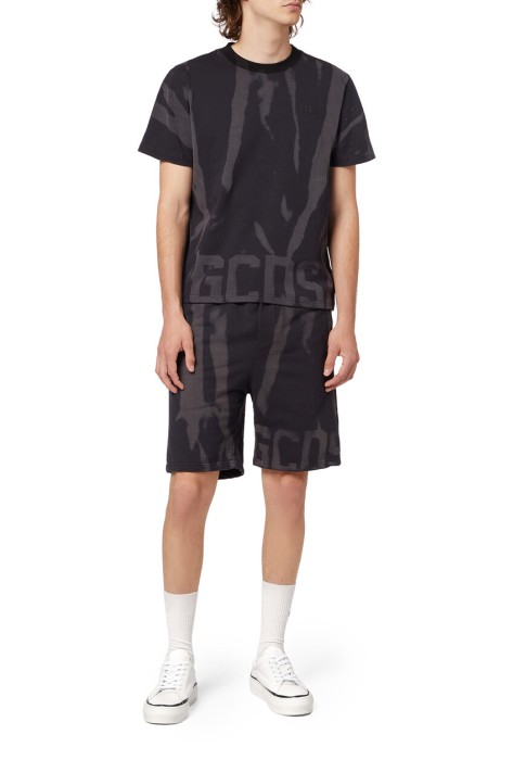 шорты  по цене 47530 руб вид справа