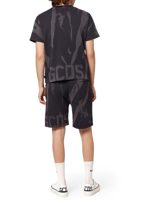 шорты  из италии вид сбоку