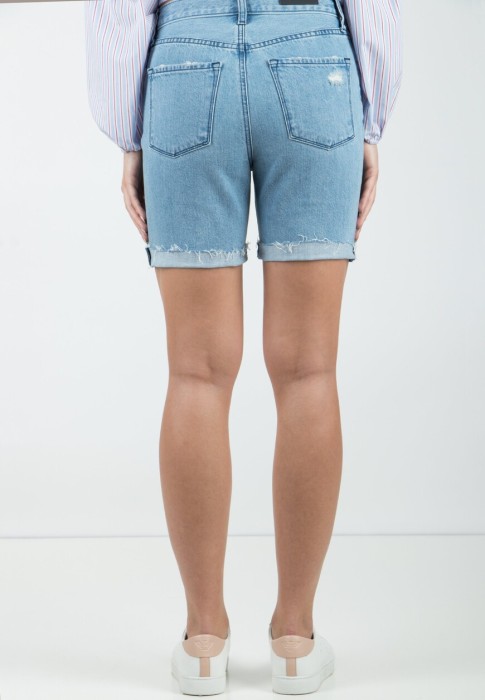 Товар голубого цвета с внутренней стороны