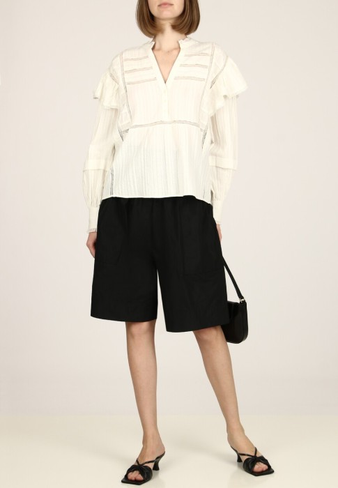 шорты  от бренда maison co.go вид слева