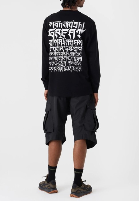 Товар черного цвета с внутренней стороны