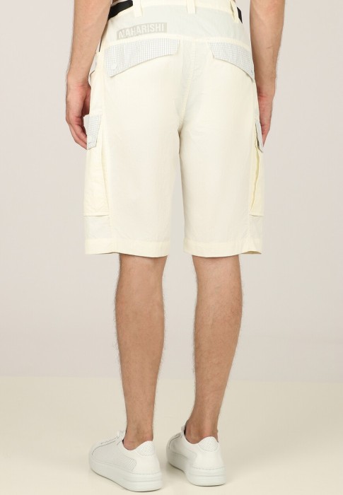 Товар белого цвета с внутренней стороны