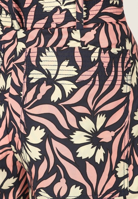 шорты  из проверенных материалов спереди